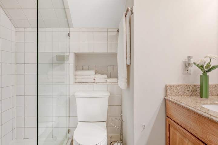 Photo 23 at 2814 W 3rd Avenue, Kitsilano, Vancouver West