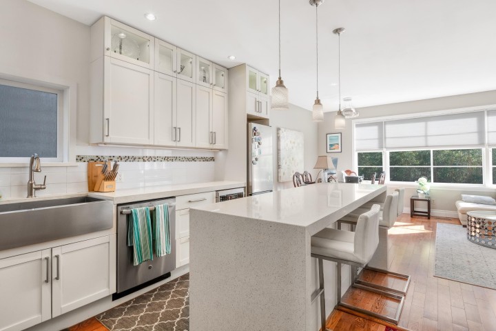 Photo 2 at 2814 W 3rd Avenue, Kitsilano, Vancouver West