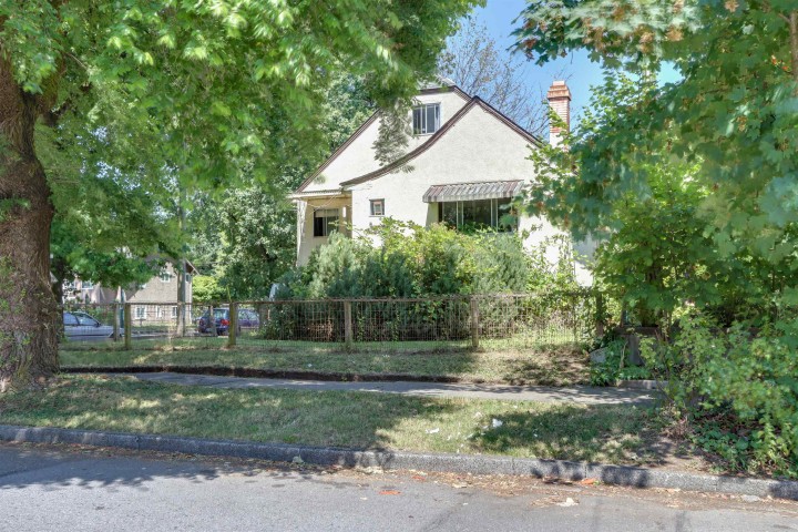 Photo 2 at 2305 Turner Street, Hastings, Vancouver East