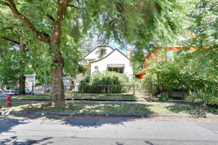 Photo 3 at 2305 Turner Street, Hastings, Vancouver East