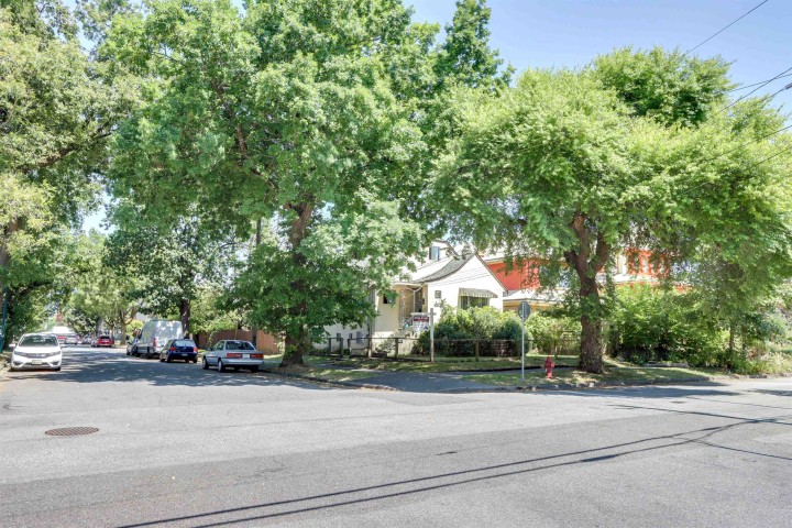 Photo 5 at 2305 Turner Street, Hastings, Vancouver East