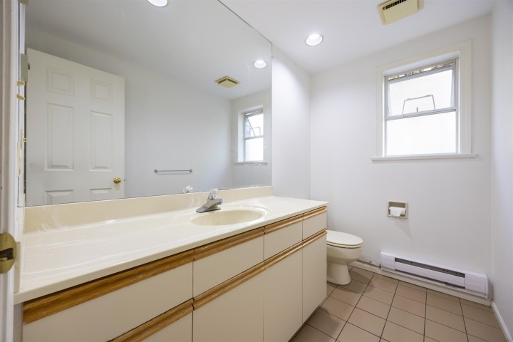 Photo 22 at 2063 W 47th Avenue, Kerrisdale, Vancouver West