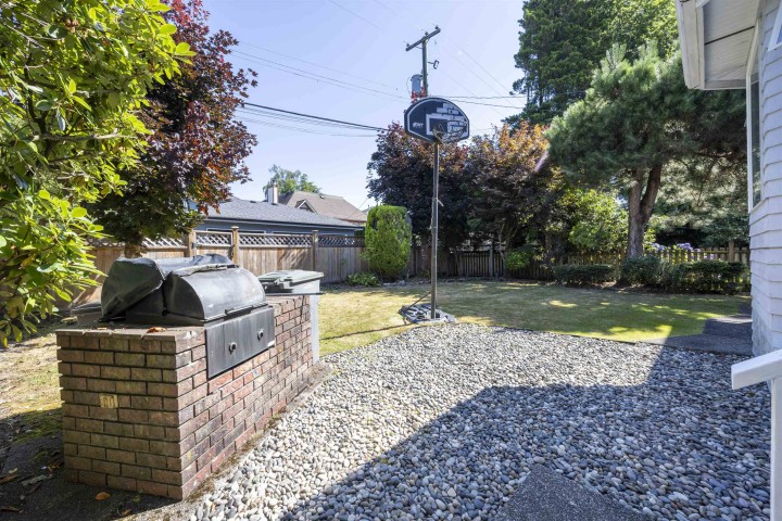 Photo 4 at 2063 W 47th Avenue, Kerrisdale, Vancouver West