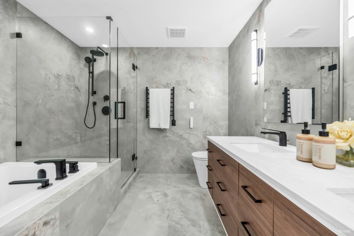 Photo 27 at 401 - 1233 W Cordova Street, Coal Harbour, Vancouver West