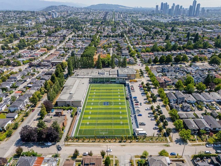 Photo 20 at 942 Nanaimo Street, Renfrew VE, Vancouver East