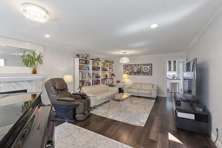 Photo 9 at 1563 W 59th Avenue, South Granville, Vancouver West