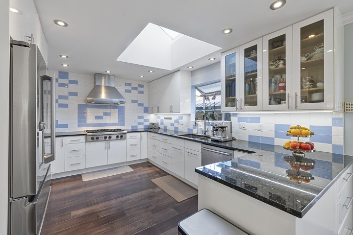 Photo 14 at 1563 W 59th Avenue, South Granville, Vancouver West