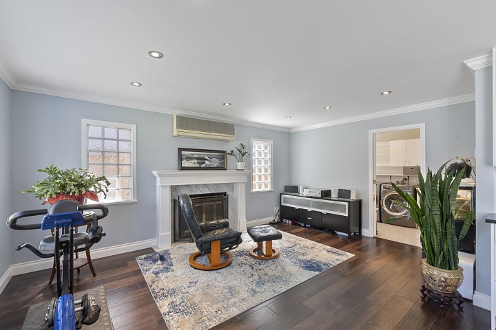 Photo 8 at 1563 W 59th Avenue, South Granville, Vancouver West