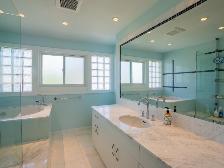 Photo 21 at 1563 W 59th Avenue, South Granville, Vancouver West