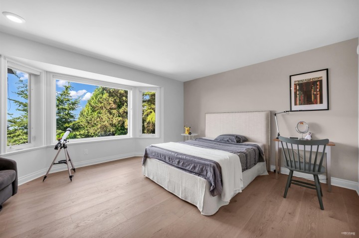 Photo 19 at 848 Fairmile Road, British Properties, West Vancouver