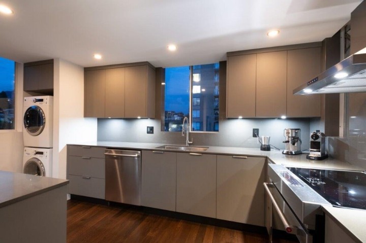 Photo 22 at 400 - 1819 Bellevue Avenue, Ambleside, West Vancouver