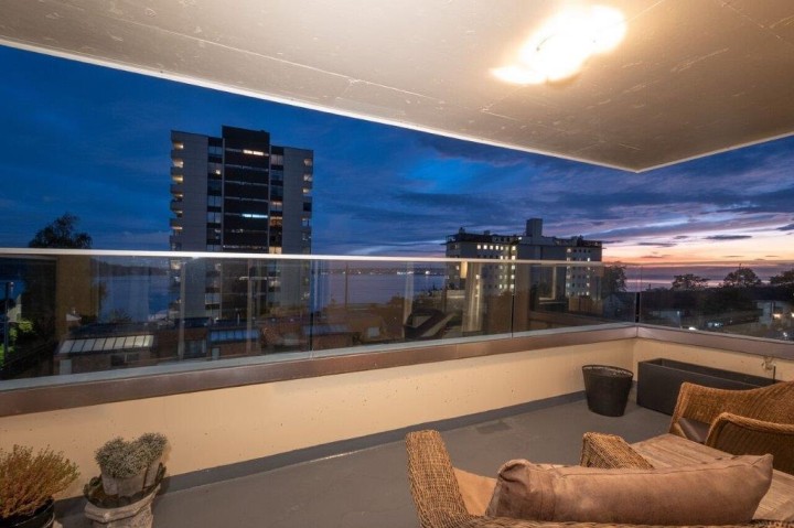 Photo 10 at 400 - 1819 Bellevue Avenue, Ambleside, West Vancouver