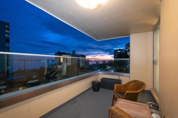 Photo 11 at 400 - 1819 Bellevue Avenue, Ambleside, West Vancouver