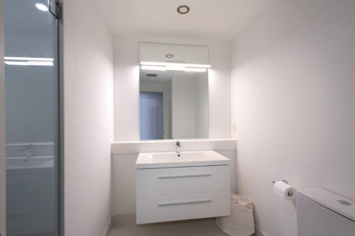 Photo 31 at 400 - 1819 Bellevue Avenue, Ambleside, West Vancouver