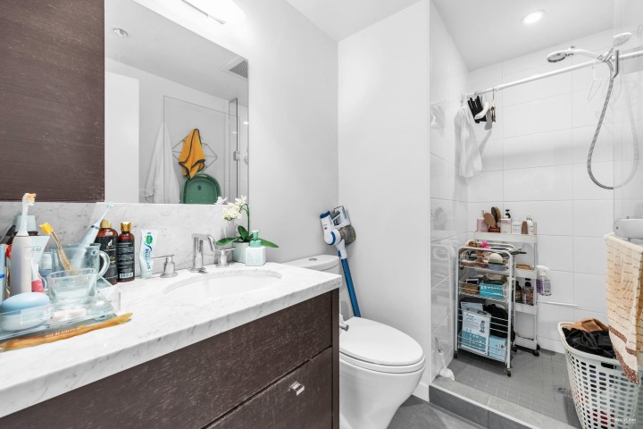 Photo 14 at 6426 Ash Street, Oakridge VW, Vancouver West