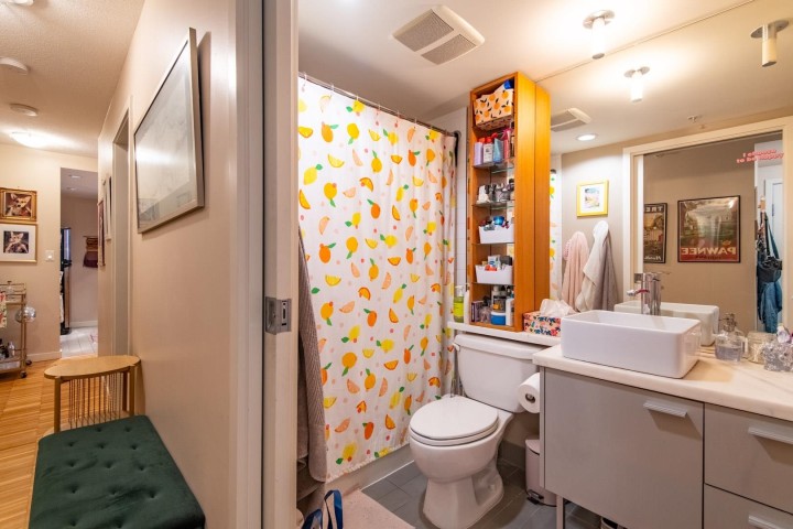 Photo 11 at 1901 - 33 Smithe Street, Yaletown, Vancouver West