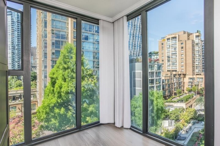 Photo 13 at 705 - 1155 Homer Street, Yaletown, Vancouver West