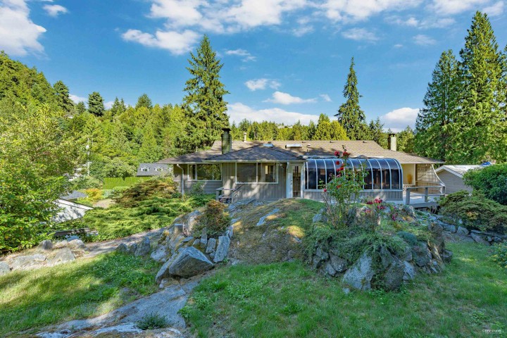 Photo 4 at 5725 Cranley Drive, Eagle Harbour, West Vancouver