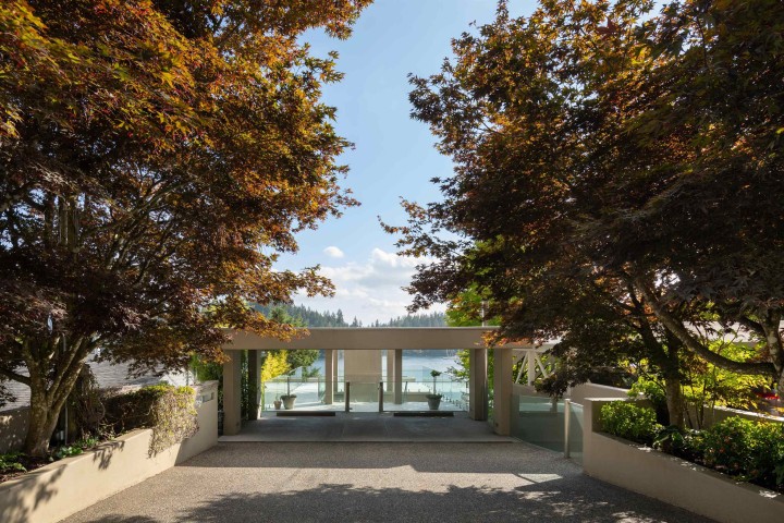 Photo 3 at 2724 Panorama Drive, Deep Cove, North Vancouver