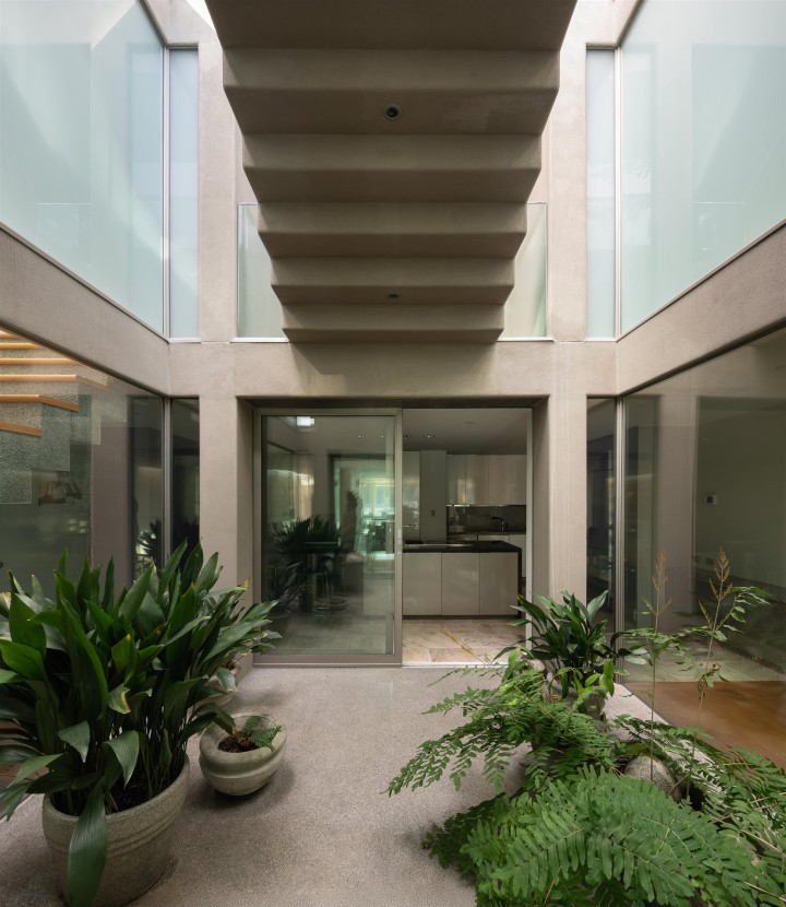 Photo 10 at 2724 Panorama Drive, Deep Cove, North Vancouver