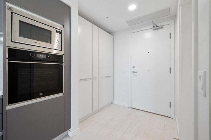 Photo 13 at 508 - 180 E 2nd Avenue, Mount Pleasant VE, Vancouver East