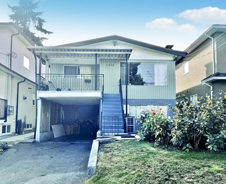 Photo 1 at 1312 E 28th Avenue, Knight, Vancouver East