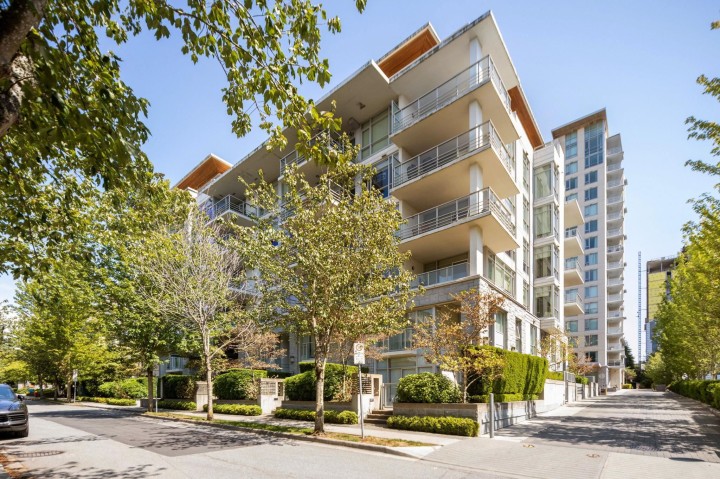 Photo 27 at 104 - 6080 Iona Drive, University VW, Vancouver West