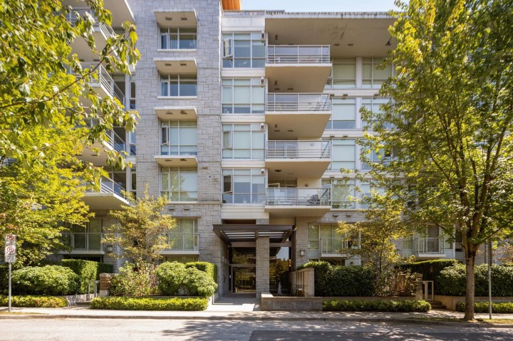 Photo 4 at 104 - 6080 Iona Drive, University VW, Vancouver West