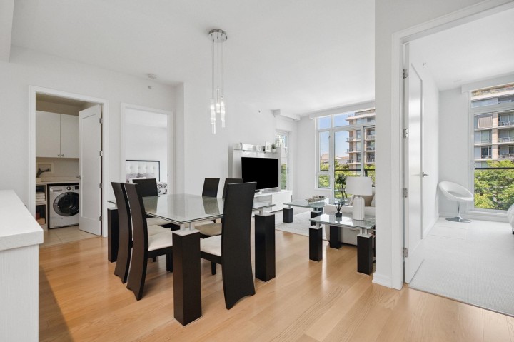 Photo 7 at 302 - 1625 Manitoba Street, False Creek, Vancouver West