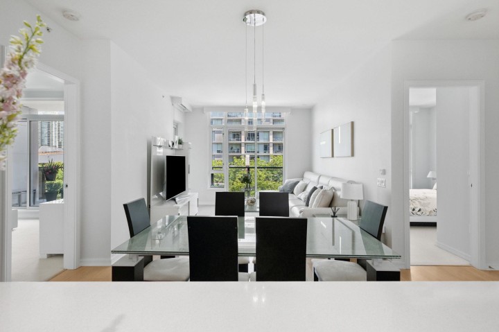 Photo 9 at 302 - 1625 Manitoba Street, False Creek, Vancouver West