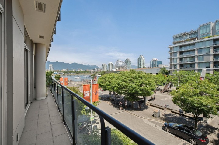 Photo 24 at 302 - 1625 Manitoba Street, False Creek, Vancouver West