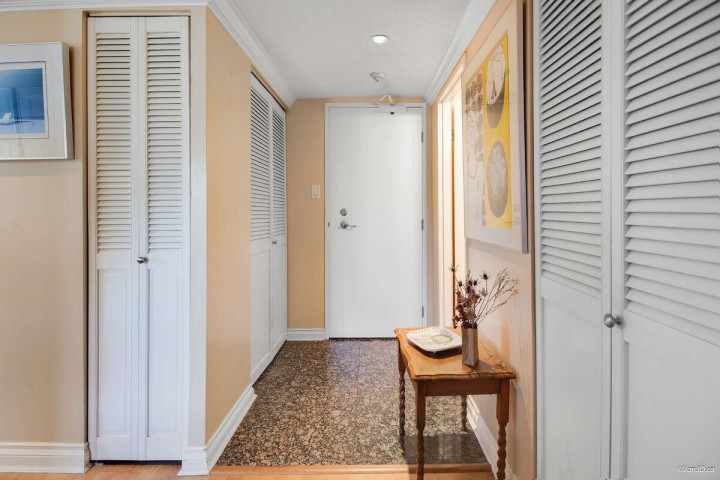 Photo 13 at 903 - 1745 Esquimalt Avenue, Ambleside, West Vancouver