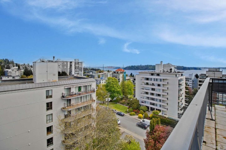 Photo 21 at 903 - 1745 Esquimalt Avenue, Ambleside, West Vancouver