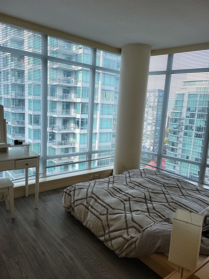 Photo 4 at 2004 - 1616 Bayshore Drive, Coal Harbour, Vancouver West