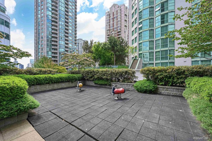 Photo 15 at 802 - 821 Cambie Street, Downtown VW, Vancouver West