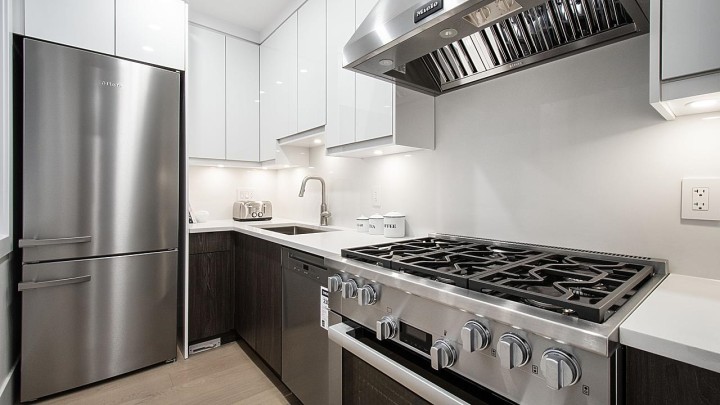 Photo 13 at 732 E 11th Street, Boulevard, North Vancouver