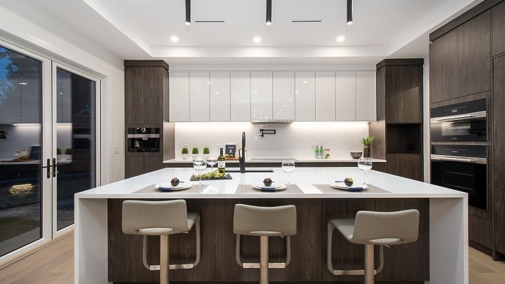 Photo 12 at 732 E 11th Street, Boulevard, North Vancouver