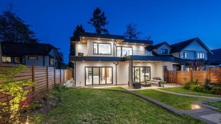 Photo 32 at 732 E 11th Street, Boulevard, North Vancouver