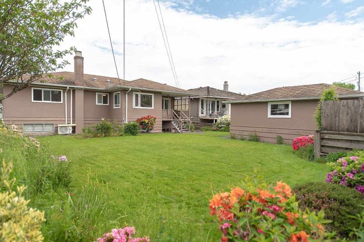 Photo 2 at 4443 Brakenridge Street, Quilchena, Vancouver West