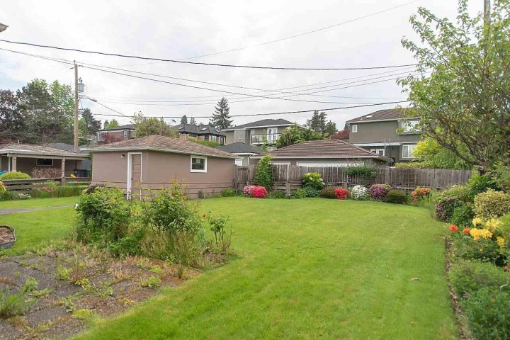 Photo 3 at 4443 Brakenridge Street, Quilchena, Vancouver West