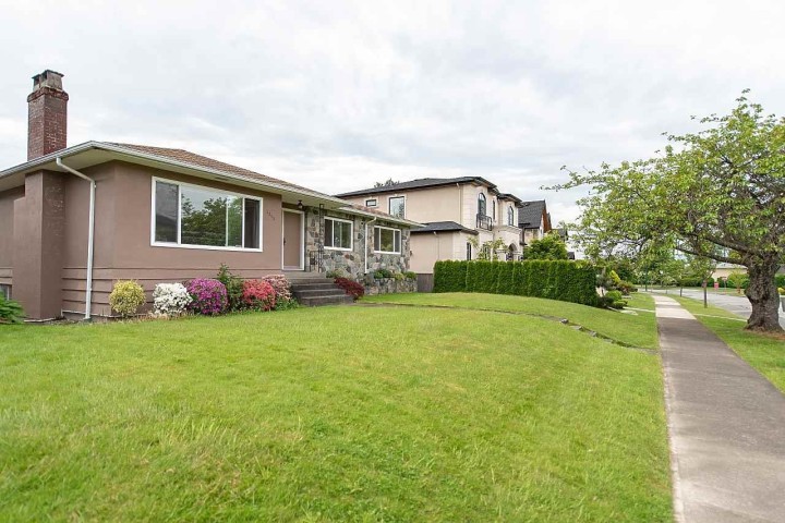 Photo 4 at 4443 Brakenridge Street, Quilchena, Vancouver West