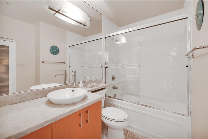 Photo 15 at 1907 - 1050 Smithe Street, West End VW, Vancouver West