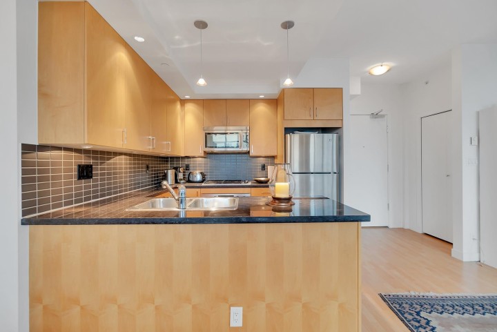 Photo 8 at 1907 - 1050 Smithe Street, West End VW, Vancouver West