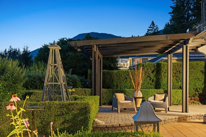 Photo 38 at 284 Sandringham Crescent, Upper Lonsdale, North Vancouver