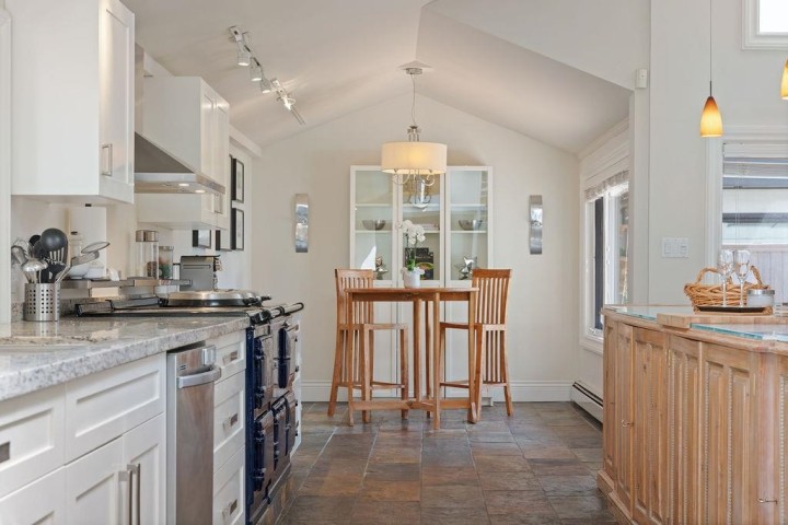 Photo 19 at 284 Sandringham Crescent, Upper Lonsdale, North Vancouver