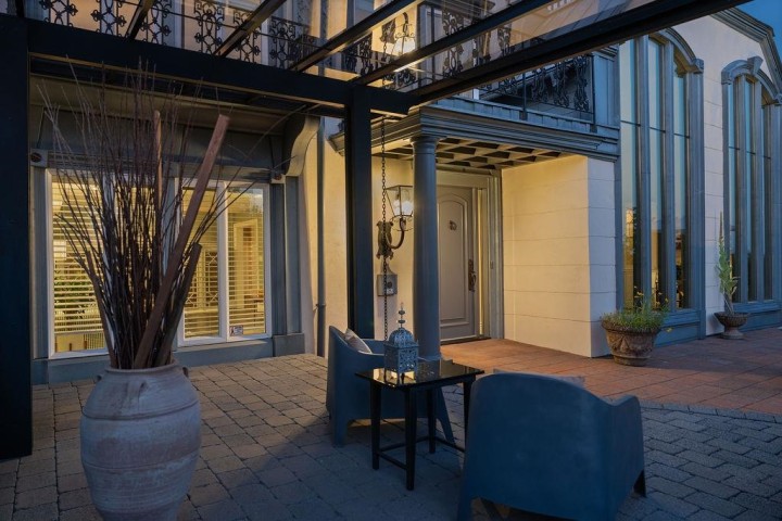 Photo 4 at 284 Sandringham Crescent, Upper Lonsdale, North Vancouver