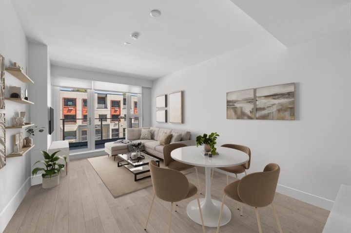 Photo 2 at 306 - 3636 W 39th Avenue, Dunbar, Vancouver West