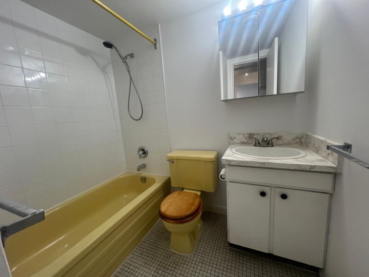 Photo 13 at 501 - 1850 Comox Street, West End VW, Vancouver West