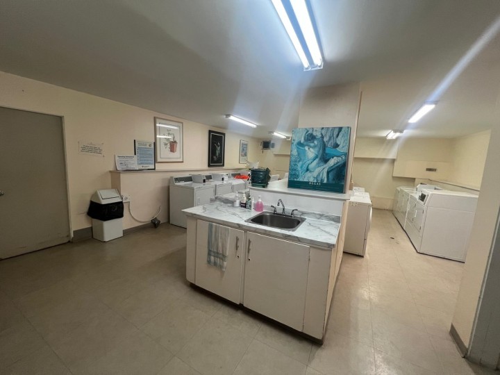 Photo 17 at 501 - 1850 Comox Street, West End VW, Vancouver West