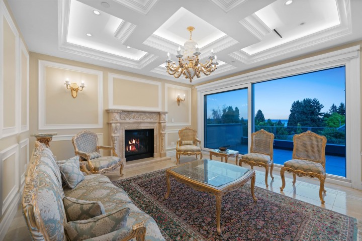 Photo 2 at 2540 Mathers Avenue, Dundarave, West Vancouver